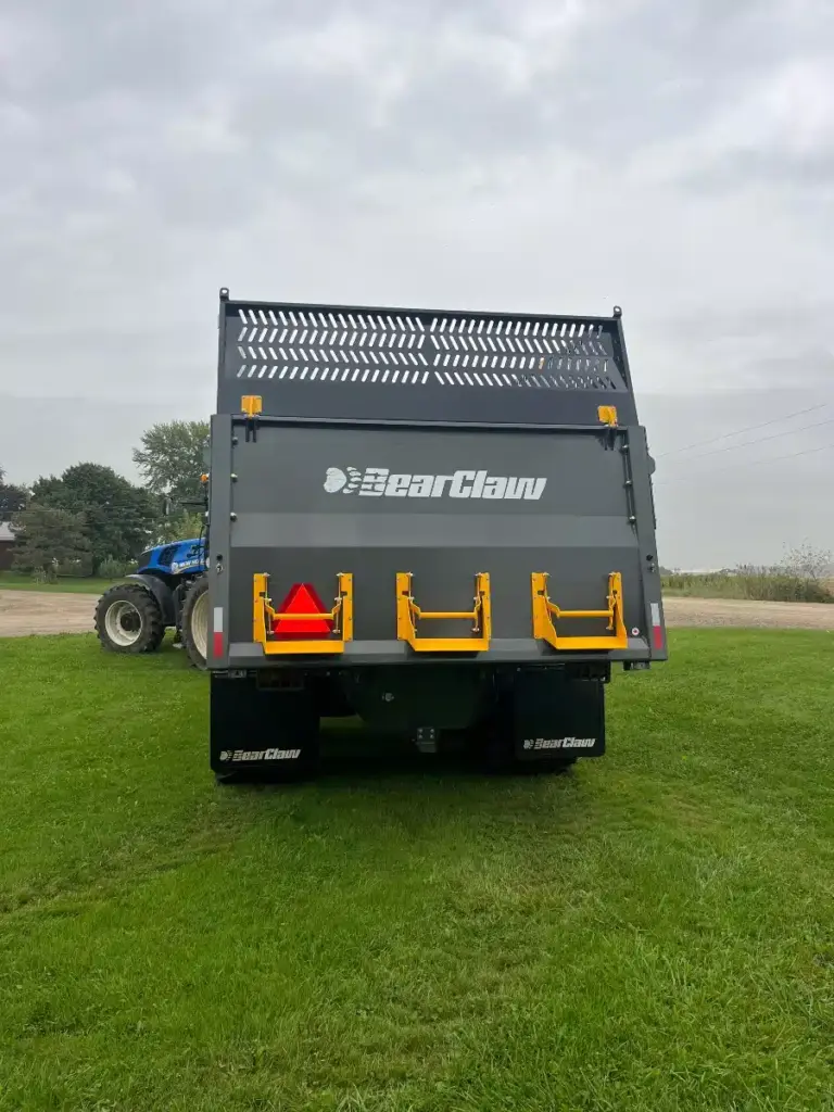 2026 BearClaw 1850 Silage Wagon